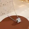 Collar Pequeño Cuadrado de Circonita para Mujer, Cadena para Clavícula de Lujo Ligero de Nicho de Alta Gama, Colgante Cuadrado Simple Brillante de Diamante