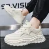 Zapatos de Hombre 2026 Verano Nuevo Estilo Malla Transpirable Suela Gruesa Antideslizante Zapatos Deportivos Estudiante Moderno Versátil Casual Zapatos de Papá