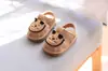 Zapatos de Bebé para Temporada de Primavera y Otoño para Niños y Niñas, Zapatos para Niños Pequeños de un Año, Zapatos Infantiles de Dibujos Animados con Suela Suave Antideslizante, Lindos Zapatos que Chirrían
