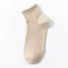 Calcetines para hombre de primavera y verano, calcetines de media pantorrilla, desodorantes, absorbentes de sudor, finos, color liso, a la moda, combinan con todo, calcetines cortos de algodón de verano, al por mayor