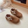 Zapatos Birkenstock para Niños Primavera y Otoño 2025 Nuevos Zapatos de Cuero para Niñas Moda Versátiles Planos de Suela Suave Zapatos tipo Gorro para Niñas Pequeñas