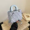 Bolsa Pequena Quadrada Acolchoada de Luxo Leve e de Alta Qualidade para Mulheres, Novo Modelo 2026, Bolsa de Ombro Simples e Fashion, Bolsa de Mão Versátil Personalizada