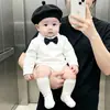 Macacão Bebê Cavalheiro 2026 Novo Estilo Roupa Infantil Body com Gravata Borboleta Macacão Triângulo para Engatinhar Body de Manga Longa para Bebês Meninos