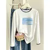Camiseta casual de manga larga para mujer con diseño de hombros en color contrastante, hecha de algodón puro, perfecta como capa interior para el otoño de 2026, con efecto adelgazante y diseño de bloques de color