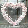 Arranjo Floral em Arco em Forma de Coração Direto da Fábrica para Casamentos, Pedidos de Casamento, Eventos ao Ar Livre em Gramados de Aniversário e Fundos de Banquete
