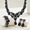 Conjunto de tres piezas de joyería transfronteriza de estilo europeo y americano, con pendientes, collar y pulsera de diamantes de imitación de aleación retro exagerados de alta calidad que combinan con todo.