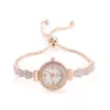 Relógio de Pulso Feminino de Quartzo, Relógio Fashion com Mostrador Pequeno e Puxador, Relógio de Pulso Feminino Tendência Cravejado de Diamantes, Popular no Tiktok