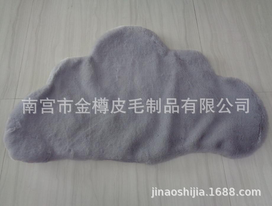 灰色
