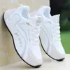 Sapatos Masculinos Couro Novo High-End Sapatos de Viagem Moda Moderna Versátil Esportivo Masculino Comércio Exterior Casual Sapatos da Moda para Homens