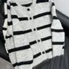 Nuevo cárdigan chaqueta de punto a rayas y bloques de color con cuello redondo para otoño e invierno, moderno y versátil, top suéter casual para mujer