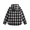 Camisa Xadrez Preto e Branco Estilo Retrô Americano para Homens, Camisa com Capuz Design de Outono, Jaqueta Versátil Casual High Street para Casais