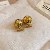 Brincos de Letra com Zircônia e Pérola Agulha de Prata, Elegantes e Versáteis, Brincos Estilo Chanel, Brincos da Moda de Luxo Leve de Alta Qualidade Atacado