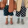 Ropa infantil de Corea del Sur niños nueva ola punto material de lana shorts niños y niñas bebé otoño e invierno lunares lana estilo occidental shorts