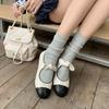Comercio exterior talla grande 4042 estilo pequeño combinación de colores zapatos con punta negra nuevo primavera y otoño dulce lazo zapatos de cuero zapatos planos