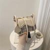 Design de Nicho Bolsa de Selim Portátil Simples para Casa Mulheres de Trabalho Fotografia de Rua Versátil Xadrez Bolsa Transversal Bolsa de Ombro Fashion