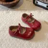 Sapatos de Couro para Meninas 2026 Nova Chegada Primavera Moda Infantil Sapatos de Uma Cor com Laço Estilo Coreano Princesa Bico Redondo Sapatos Infantis