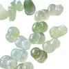 Colgante con forma de gato Xiuyu, 22MM*15MM, venta al por mayor para pulseras y accesorios, colgante de jade natural, venta al por mayor del fabricante de jade Xiuyu