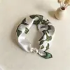 Lenço de Seda com Estampa Pied-de-Poule de Luxo Leve, Lenço Quadrado, Colar de Pérolas, Lenço Magnético Triangular, Lenço Preguiçoso, Lenço de Pescoço com Pingente