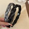 Diadema de Lujo Ligero con Diamantes de Imitación Retorcidos y Cabeza de Diamante, Diadema Simple Versátil de Gama Alta Antideslizante con Dientes, Accesorios para el Cabello, Pasador de Celebridad de Internet para Mujeres