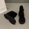 Sandálias Chinelo para Mulheres, Novo Estilo de Verão 2025, Design de Nicho em Camurça, Sandálias de Solado Grosso, Sapatos Femininos Retrô