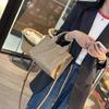 Nova bolsa de ombro transversal da moda 2024, bolsa feminina popular de couro genuíno de grande capacidade para mulheres