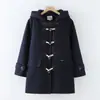 Ropa de Invierno 2025 Estilo Japonés Etiqueta de Cuero Botón de Cuerno Cardigan con Capucha de Longitud Media Chaqueta de Lana Venta al por Mayor