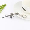Playerunknown's Battlegrounds Escape Chicken Game Periférico Modelo de Arma Francotirador 98K y Patinete Llavero Colgante de Metal
