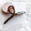 Presilha de Cabelo Transparente Marrom Escuro Retro 13cm para Cabelo Feminino na Parte de Trás da Cabeça, Presilha de Tubarão, Presilha de Cabelo Versátil Elegante
