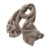 Bufanda de cachemira de color liso, nuevo estilo otoño/invierno para mujer, cálida y elegante, con diseño calado, chal versátil y una bufanda pequeña de punto arrugado
