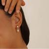 2024 Nueva Moda Lujo Ligero Perla Aretes Combinables para Mujer Corea del Sur Elegantes Aretes de Celebridad de Internet