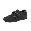 Zapatos de Interior Estilo Retro Británico Mocasines con Punta Cuadrada Tallada para Mujer Otoño Invierno Nuevos Zapatos Pequeños de Cuero Negros 2026 Zapatos Individuales