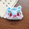 Acessórios Originais do Zodíaco Cavalo Desenho Animado Boneca Pônei de Pelúcia Ano Novo Broche Decorativo Acessórios para Roupas Sapatos e Meias Boneca