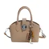 Bolso de Mano Cuadrado Pequeño Versátil de Moda para Mujer 2025 Nuevo Modelo de Invierno Bolso de Hombro Cruzado Mate de Alta Calidad de Nicho