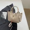 Bolsos Frescos y Versátiles al por Mayor para Mujer 2026 Nueva Moda Bolso Cubo Casual Bolso Cruzado para Viaje de Trabajo para Mujer