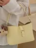 Bolsa de Ombro Fashionável Estilo Coreano Retrô para Mulheres Nova Coleção Primavera 2026 Bolsa de Ombro Casual para o Dia a Dia Bolsa Saco de Alto Valor