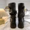 Venta Caliente Estilo Coreano Adelgazante Versátil Aumentador de Altura Suela Gruesa Botas Martin Mujer 2026 Nuevo Otoño Marrón Versátil Botas de Media Pantorrilla