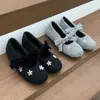 2026 Novo Estilo Elegante Floral Strass Forrado com Lã Aumenta a Altura Mary Jane Outono e Inverno Quente Estilo Chanel Sapatos Simples Delicados para Mulheres