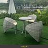 Conjunto de Mesa e Cadeiras de Três Peças para Exterior Pátio Varanda Jardim Mesa de Café Criativa para Lazer Combinação de Mesa e Cadeiras de Rattan para Exterior