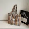 Bolsa de Gran Capacidad para Mujer 2026 Nuevo Estilo Coreano de Moda Bolso Tote de Moda para Estudiantes Universitarias Bolso de Hombro Versátil para Mujer