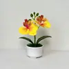 Flor Artificial Fresca Estilo Nuevo Orquídea Phalaenopsis Planta en Maceta con 2 Flores en una Maceta de Tres Patas para Decoración de Jardín y Repisa de Ventana, Bonsái de Flor Artificial para el Hogar