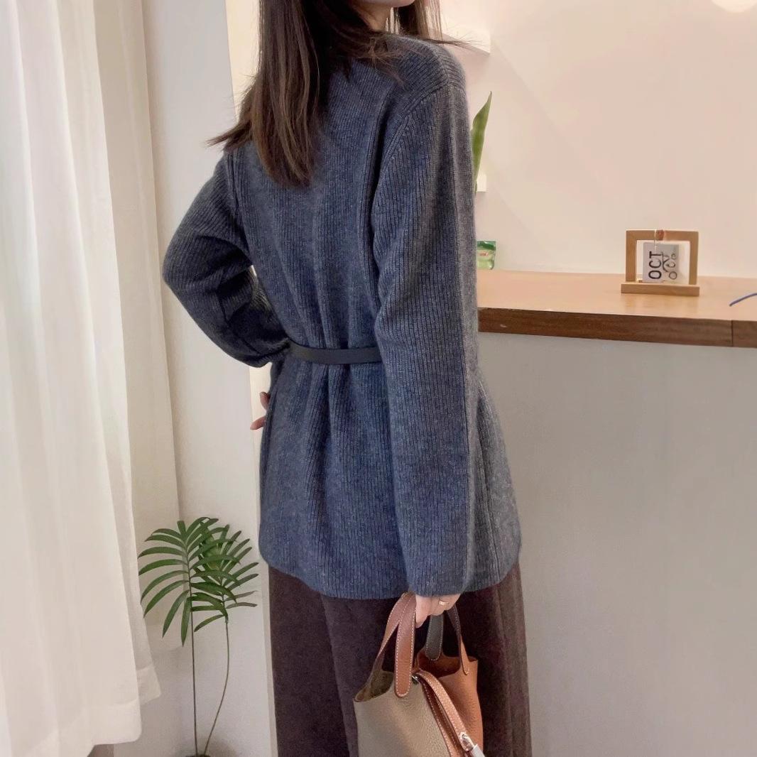复制_v领中长款纯色羊毛衫女遮屁股秋冬季欧货高.jpg