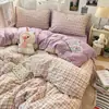 Juego de Cuatro Piezas de Algodón Lavado Grado Materno e Infantil, Estilo Ins Fresco Gasa de Doble Capa Algodón Puro Dibujos Animados Juego de Tres Piezas para Cama