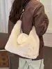 Bolso de mano retro transfronterizo nuevo otoño/invierno, bolso de hombro de cadena moderno y elegante, bolso de hombro de felpa versátil y chic