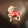 Novo Broche de Unicórnio com Esmalte Tricolor em Formato de Fera Mítica, Broche Versátil de Cavalo do Zodíaco Exquisito e Personalizado para Homens e Mulheres
