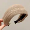 Diadema ancha estilo francés de etiqueta dorada para otoño e invierno, nueva colección 2026, accesorio para el cabello de alta gama y a la moda, pinza para el pelo retro Melard