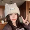 2026 Otoño Invierno Gorro de Punto Jacquard Fair Isle de Nicho para Mujer Engrosado Cálido Protección para las Orejas Gorro de Lana Gorro para el Frío Hace que la Cara Parezca Más Pequeña