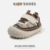 Sapatos de caminhada macios, antiderrapantes, para primavera e outono, para bebês meninos e meninas, projetados para evitar que os pés escorreguem, adequados para crianças pequenas e bebês, impermeáveis e versáteis para várias atividades