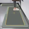 Alfombrilla de Piso para Cocina Fácil de Limpiar Transfronteriza Amazon Tira Larga Absorbente de Agua Secado Rápido Antideslizante Almohadilla para Pies Alfombrilla de Piso de Diatomeas para el Hogar
