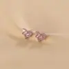 Pendientes de plata con circonita en forma de corazón cuadrado de alta gama, estilo nicho, pendientes Joker, moda simple, pendientes al por mayor para mujer