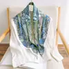 Fabricante Mayorista de Popular Bufanda Cuadrada de Imitación Seda con Estampado Floral 90, Versátil, Clásica, de Sarga, para Cabeza, de Ruiyun Comercio Exterior